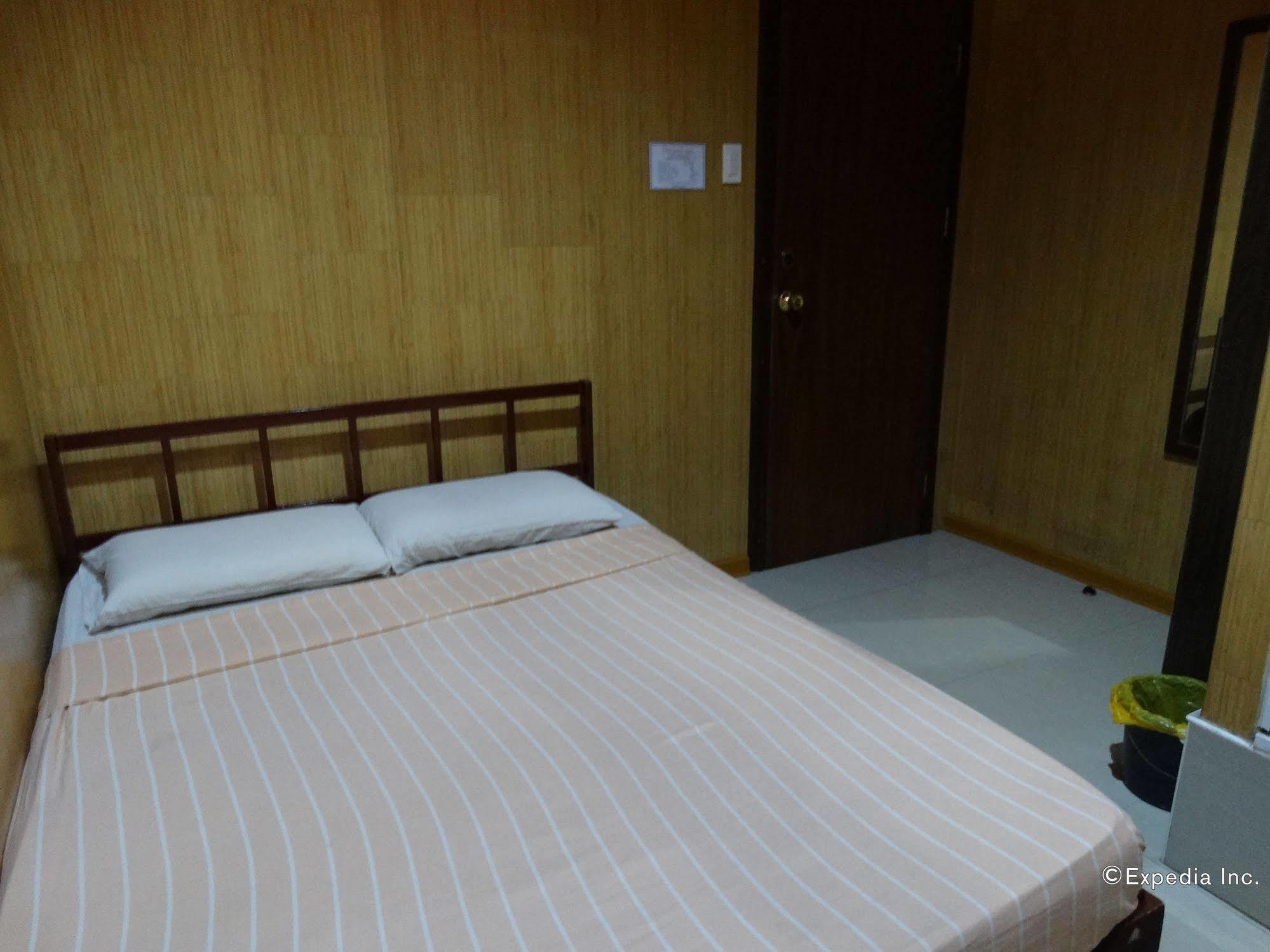 Daylight Inn Davao City Buitenkant foto