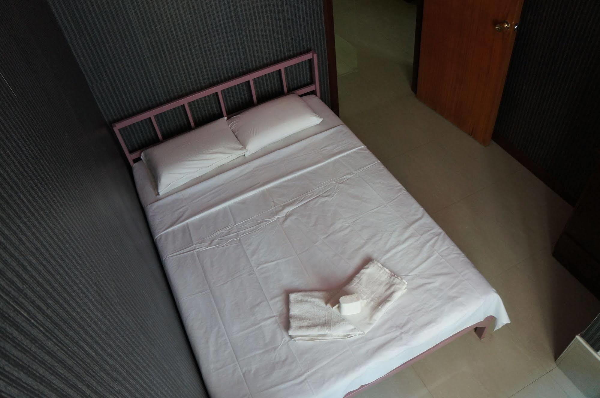 Daylight Inn Davao City Buitenkant foto