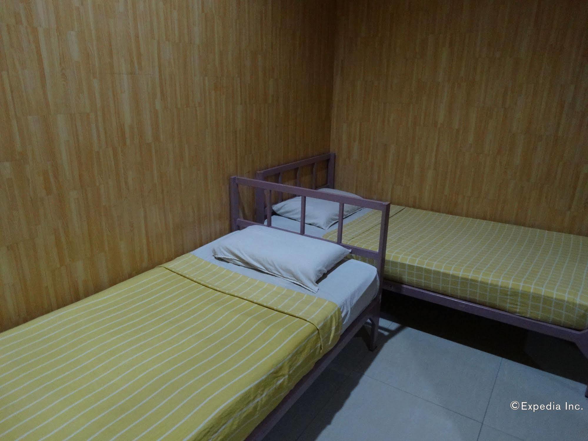 Daylight Inn Davao City Buitenkant foto